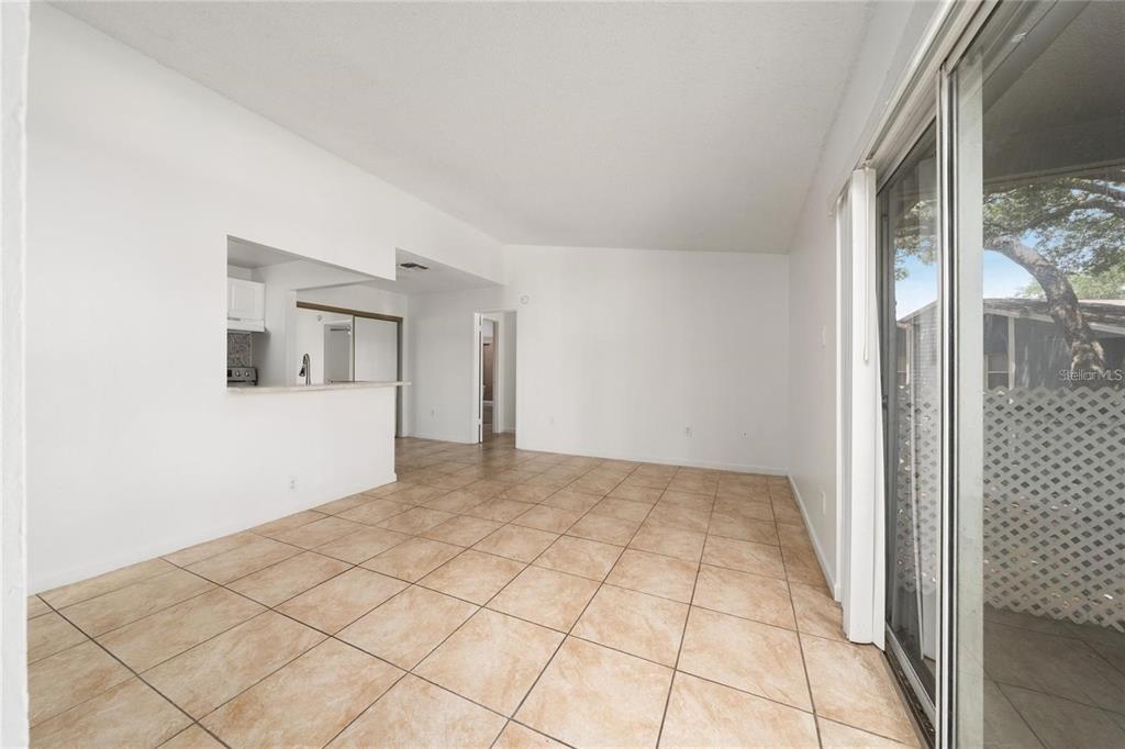 3849 BAY CLUB CIRCLE UNIT 204, KISSIMMEE, FL — photo 2 of 24