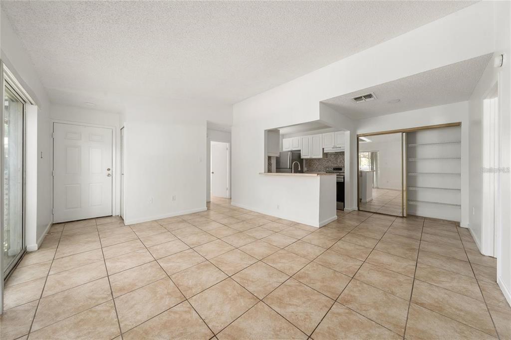 3849 BAY CLUB CIRCLE UNIT 204, KISSIMMEE, FL — photo 3 of 24