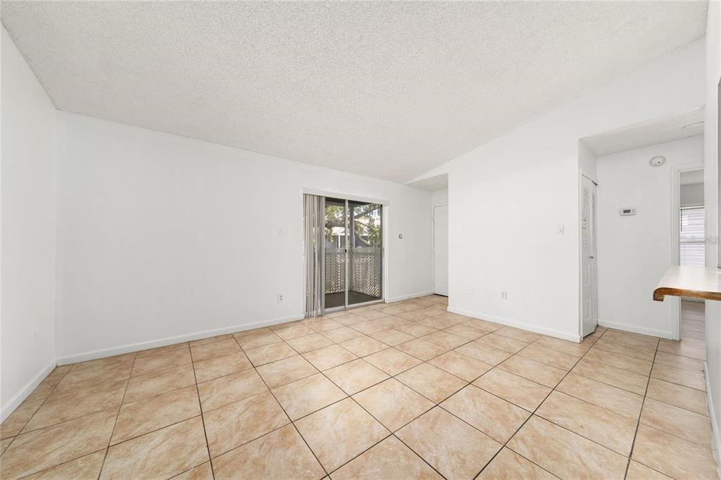 3849 BAY CLUB CIRCLE UNIT 204, KISSIMMEE, FL — photo 5 of 24