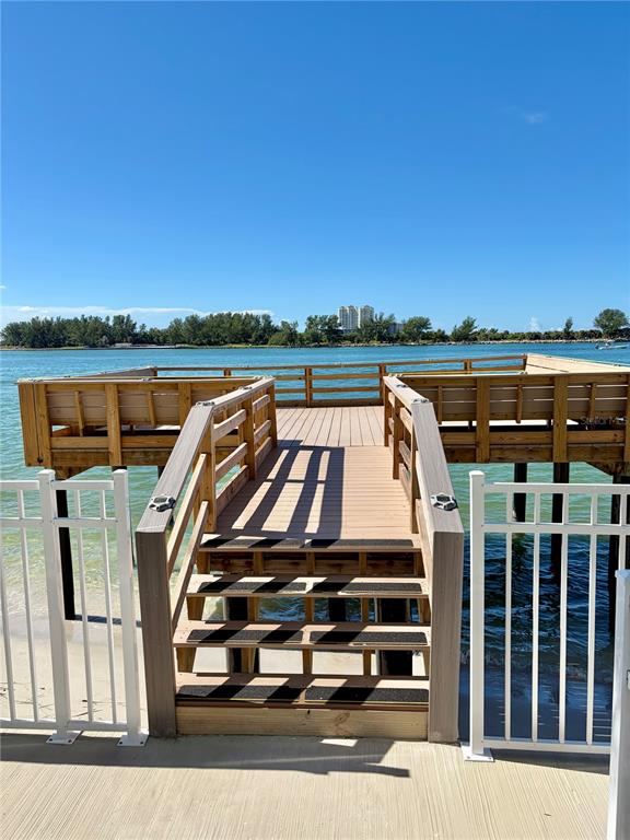675 S GULFVIEW BOULEVARD UNIT 408, CLEARWATER, FL — photo 4 of 68