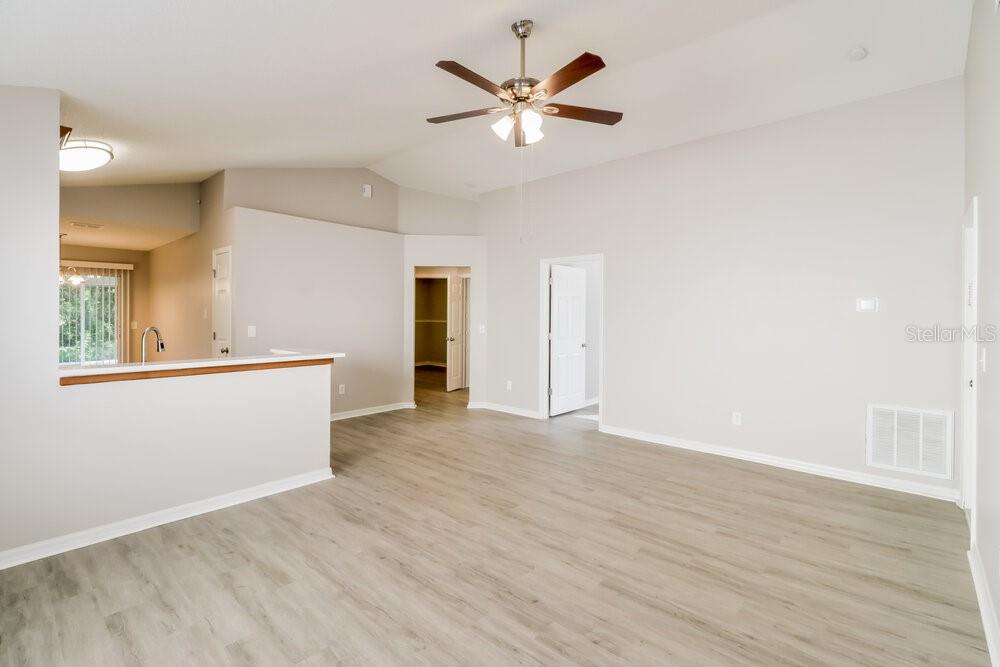 22501 CROWS NEST COURT, LUTZ, FL — photo 4 of 16
