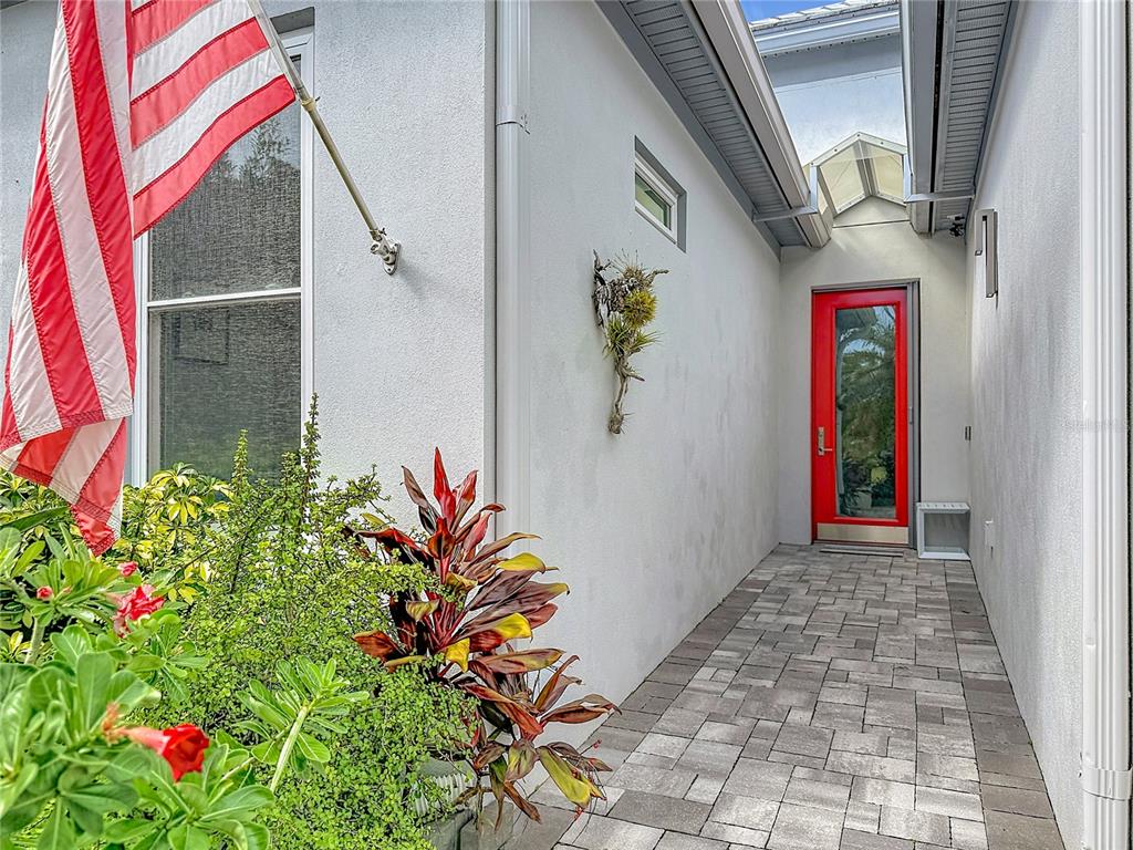 10307 EASTWOOD DRIVE, BRADENTON, FL — photo 4 of 30