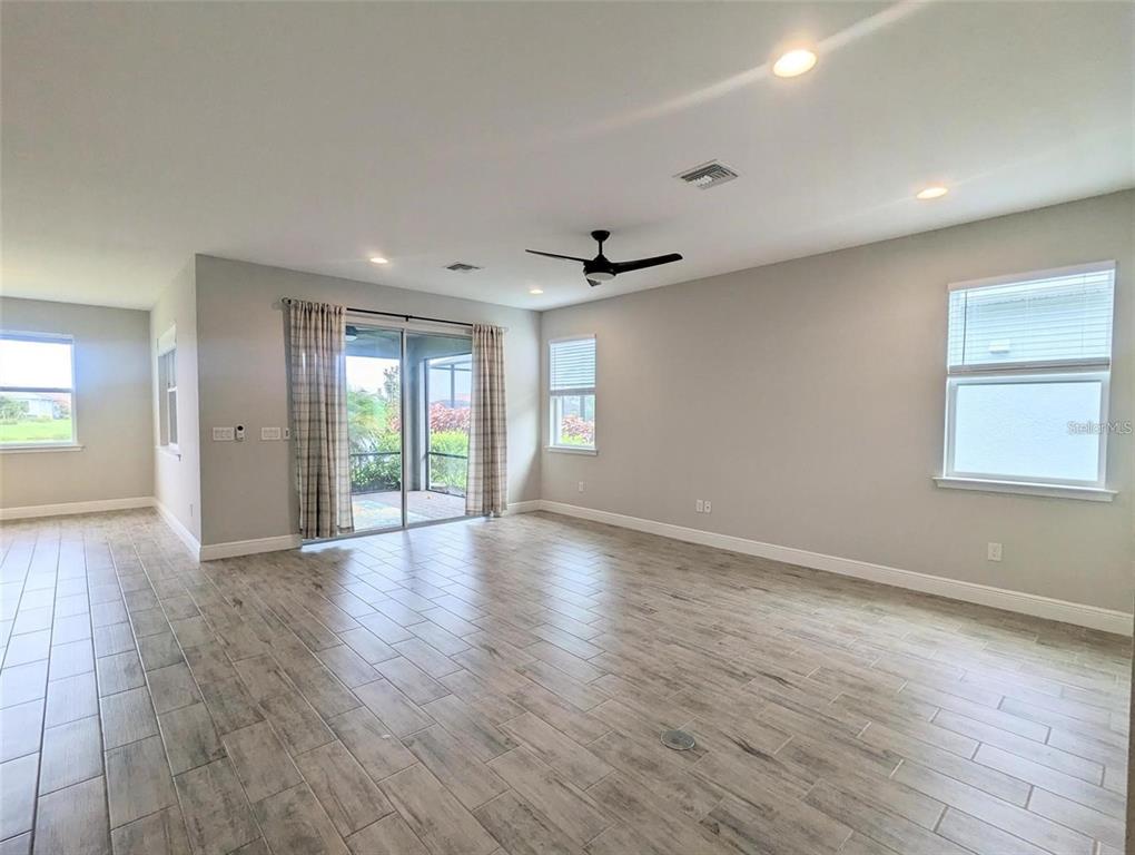 5834 LONG SHORE LOOP, SARASOTA, FL — photo 5 of 15