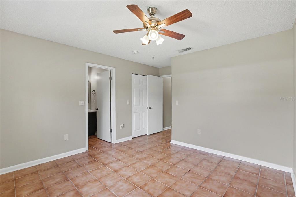 1019 AXLEWOOD CIRCLE, BRANDON, FL — photo 5 of 15