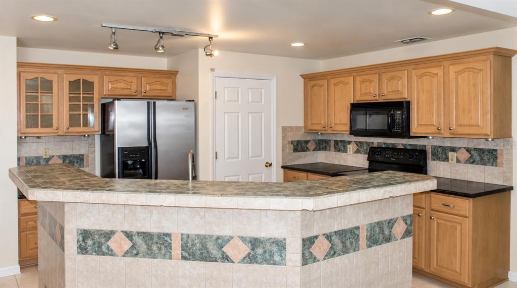 823 CARRIGAN AVENUE, OVIEDO, FL — photo 4 of 14