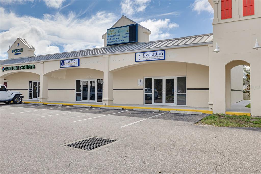 1033 W BAY DRIVE
