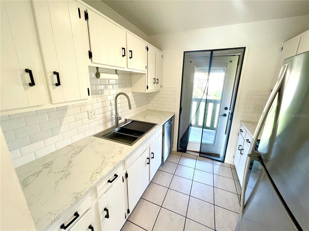 5301 HANSEL AVENUE UNIT A16, ORLANDO, FL — photo 4 of 23