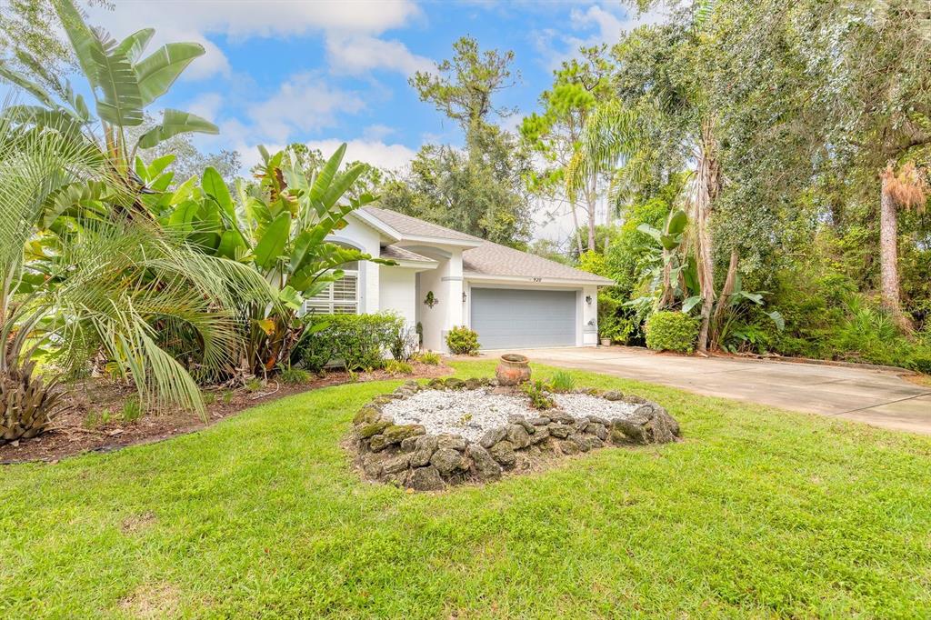 920 BROOKRIDGE LANE