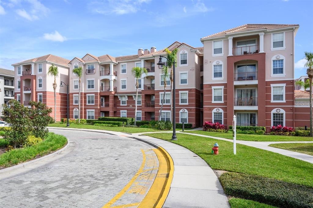 4862 CAYVIEW AVENUE UNIT 202