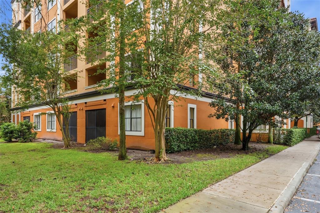 12521 FLORIDAYS RESORT DRIVE UNIT 101F, ORLANDO, FL — photo 3 of 36