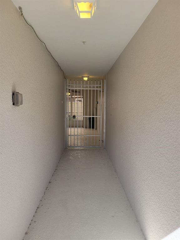 5525 WHITE MARLIN COURT, NEW PORT RICHEY, FL — photo 2 of 45