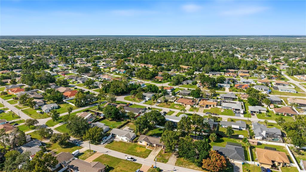 10465 MAYFLOWER ROAD, SPRING HILL, FL — photo 4 of 38
