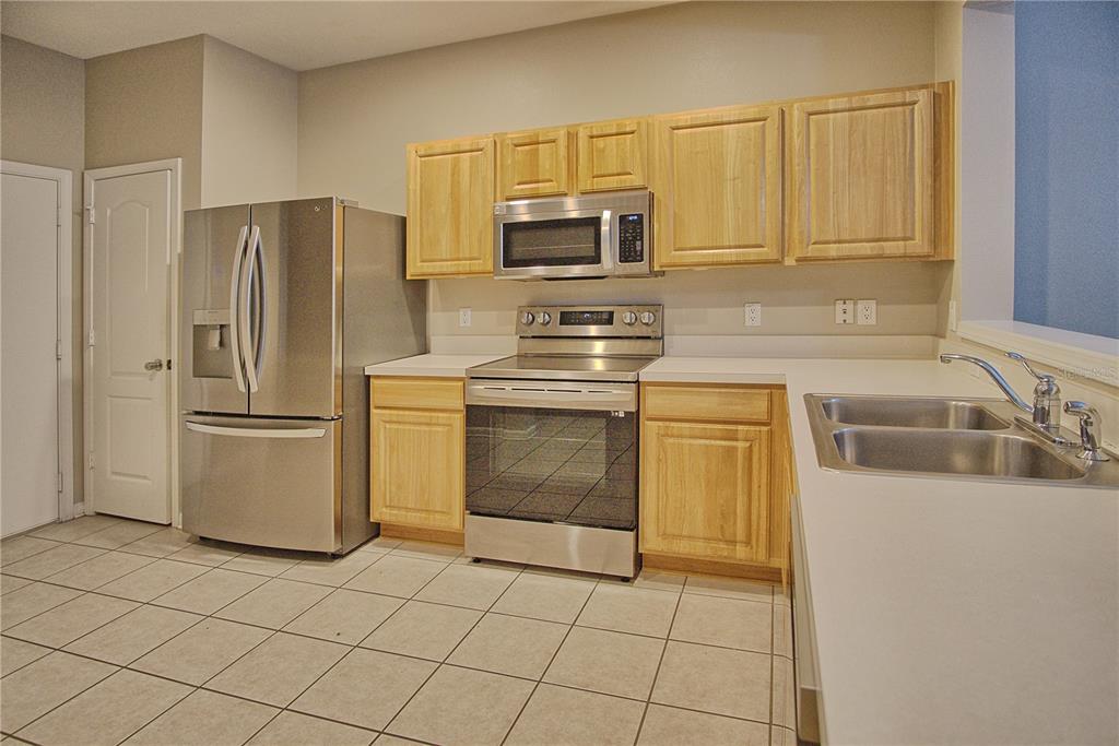 4920 CHATHAM GATE DRIVE, RIVERVIEW, FL — photo 5 of 26