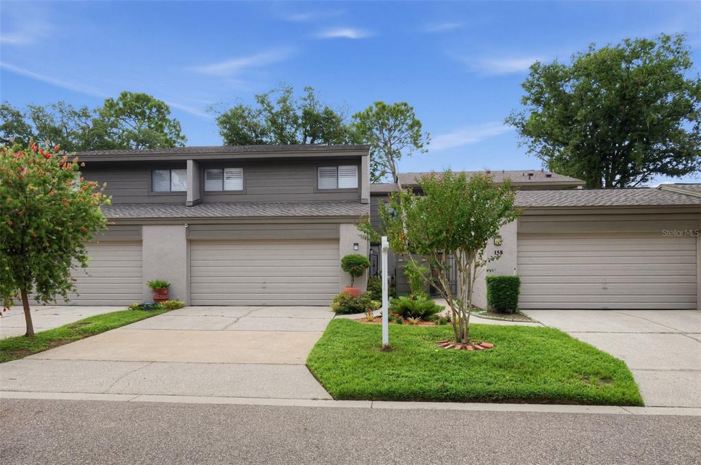 160 CAROLWOOD BOULEVARD