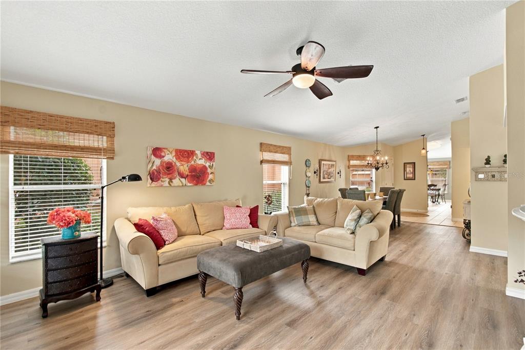 516 GRAND CANAL DR, POINCIANA, FL — photo 2 of 54