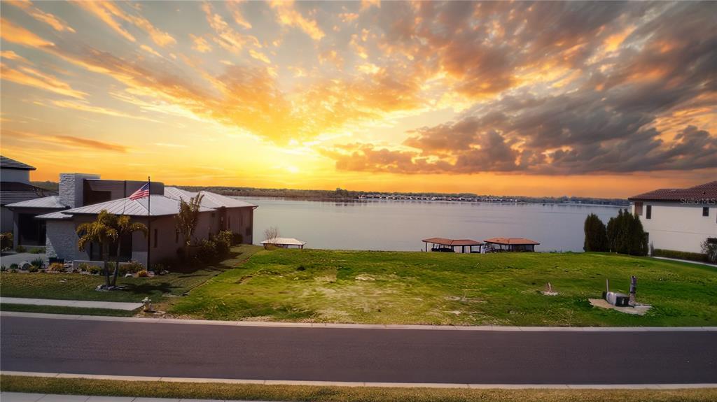 707 WATERFERN TRAIL DRIVE