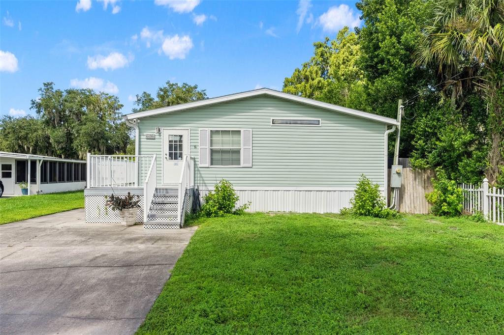 6496 W RICHARD DRIVE, WEEKI WACHEE, FL — photo 2 of 30