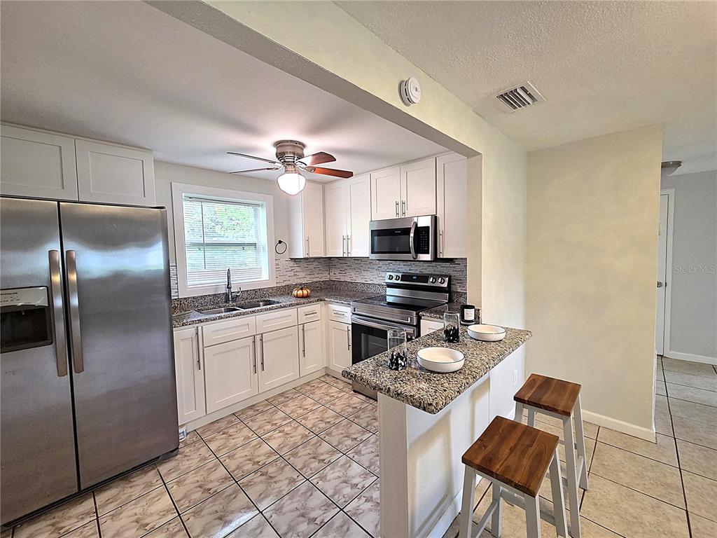 5641 94TH TERRACE N, PINELLAS PARK, FL — photo 4 of 30