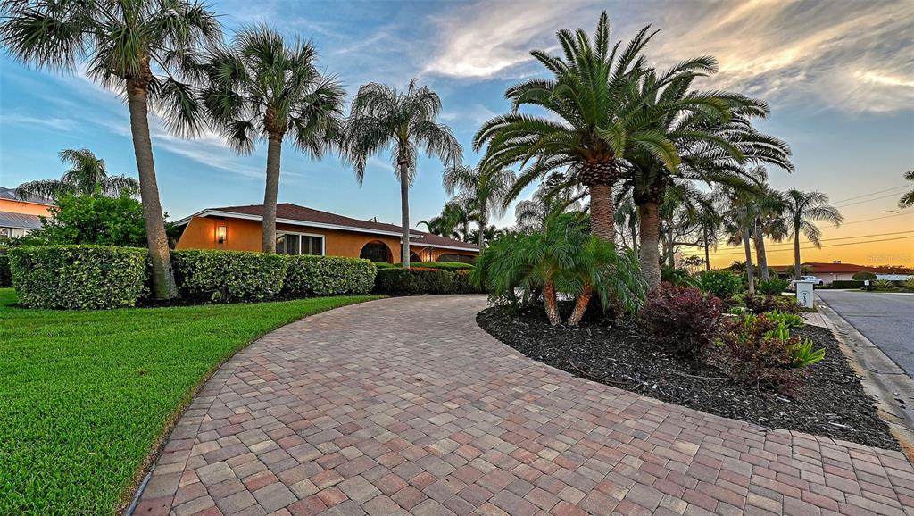 7137 WESTMORELAND DRIVE, SARASOTA, FL — photo 3 of 30