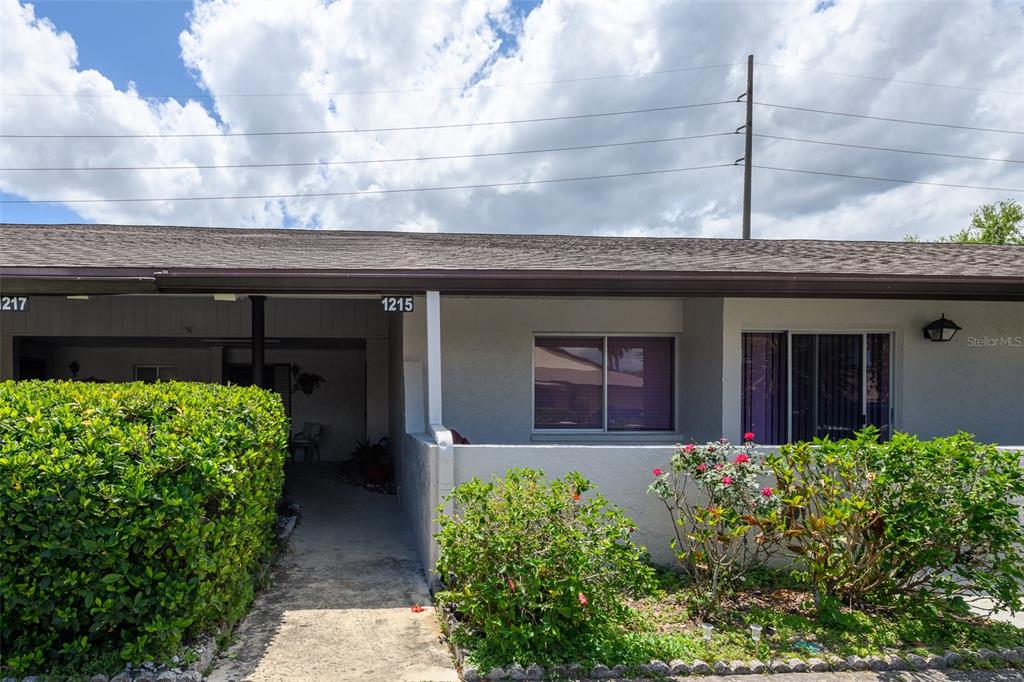 1215 16TH CIRCLE SE