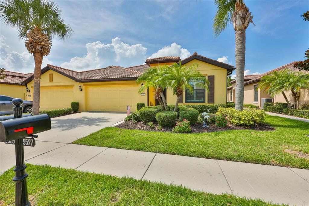 5527 SUNSET FALLS DRIVE