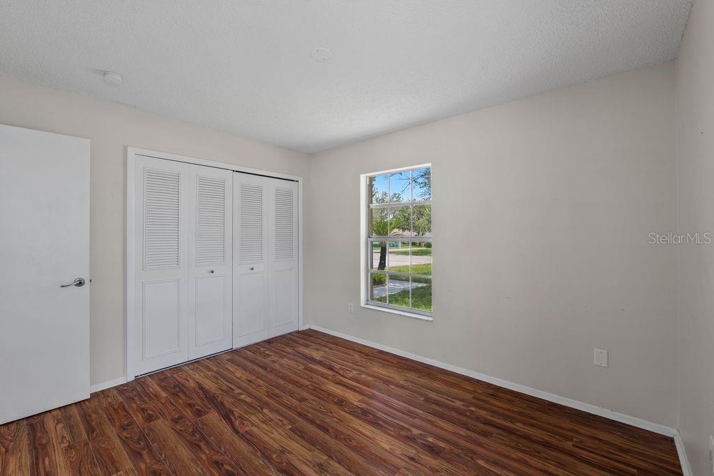 7504 N SANIBEL CIRCLE, TEMPLE TERRACE, FL — photo 5 of 30