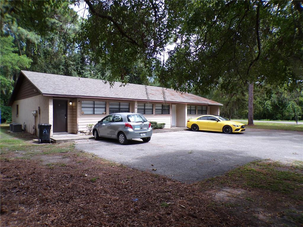 1915 SW 70TH TERRACE, GAINESVILLE, FL — photo 2 of 17