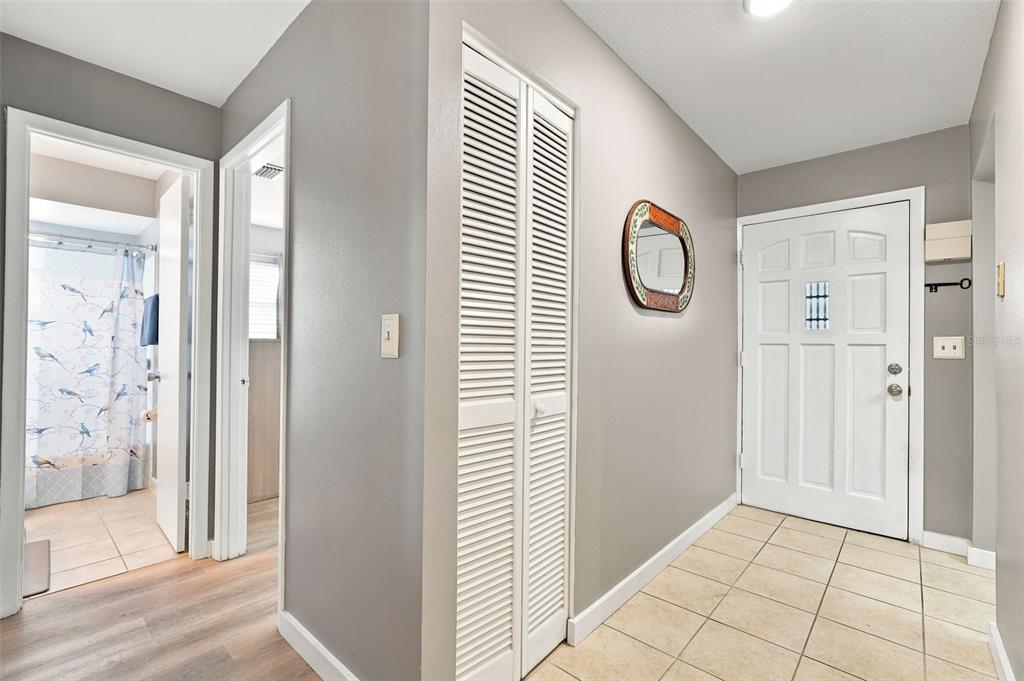 605 ORLANDO AVENUE, BRADENTON, FL — photo 2 of 21