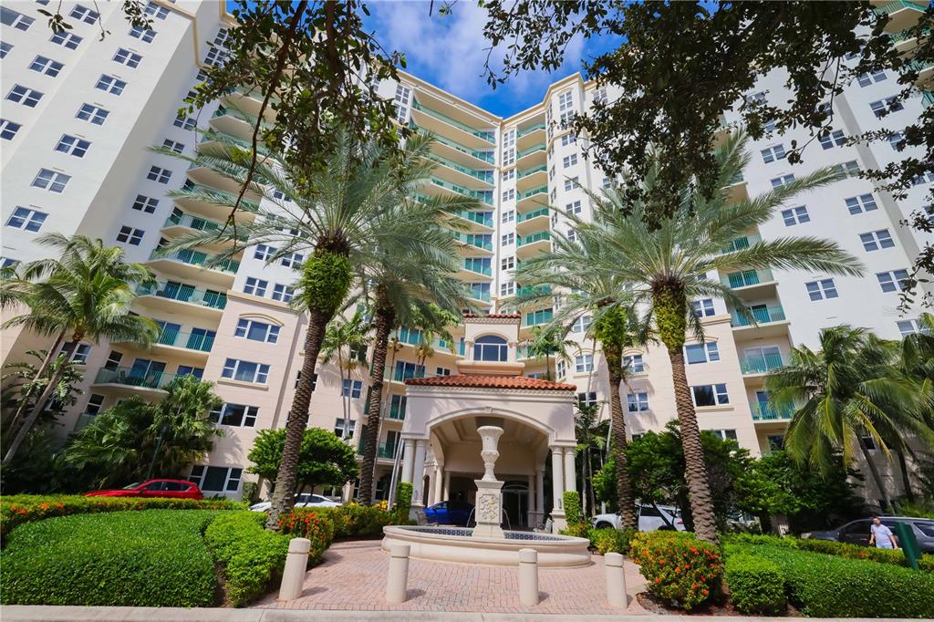 19900 E COUNTRY CLUB DRIVE UNIT 307