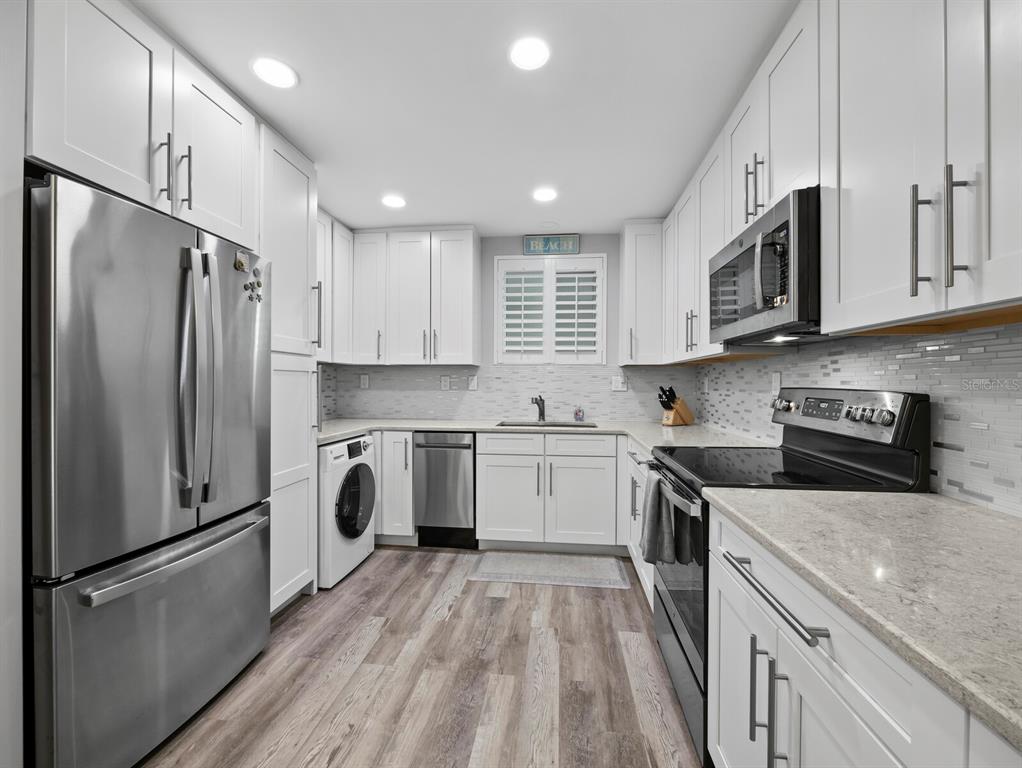 500 S WASHINGTON DRIVE UNIT 19B, SARASOTA, FL — photo 5 of 26