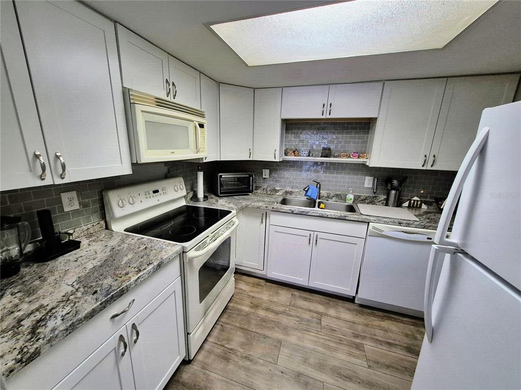2520 CAPER LANE UNIT 204, MAITLAND, FL — photo 4 of 11