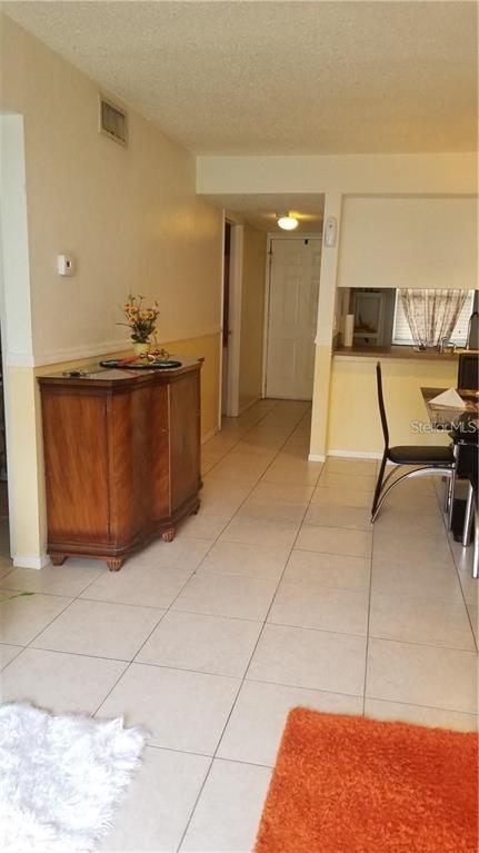 5052 TERRACE CLUB LANE UNIT 101, TAMPA, FL — photo 3 of 15