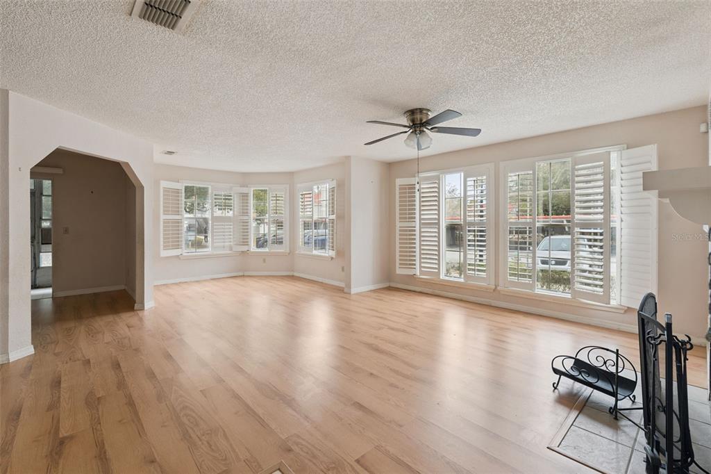 975 NORTHERN DANCER WAY UNIT 101, CASSELBERRY, FL — photo 4 of 14