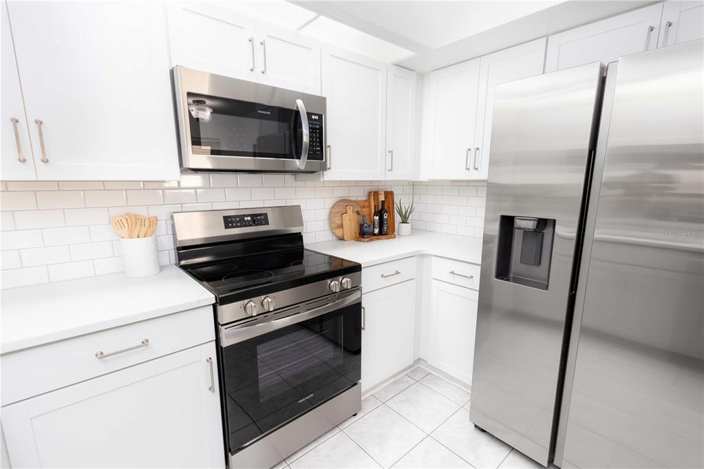 2700 NEBRASKA AVENUE UNIT 2-205, PALM HARBOR, FL — photo 5 of 25