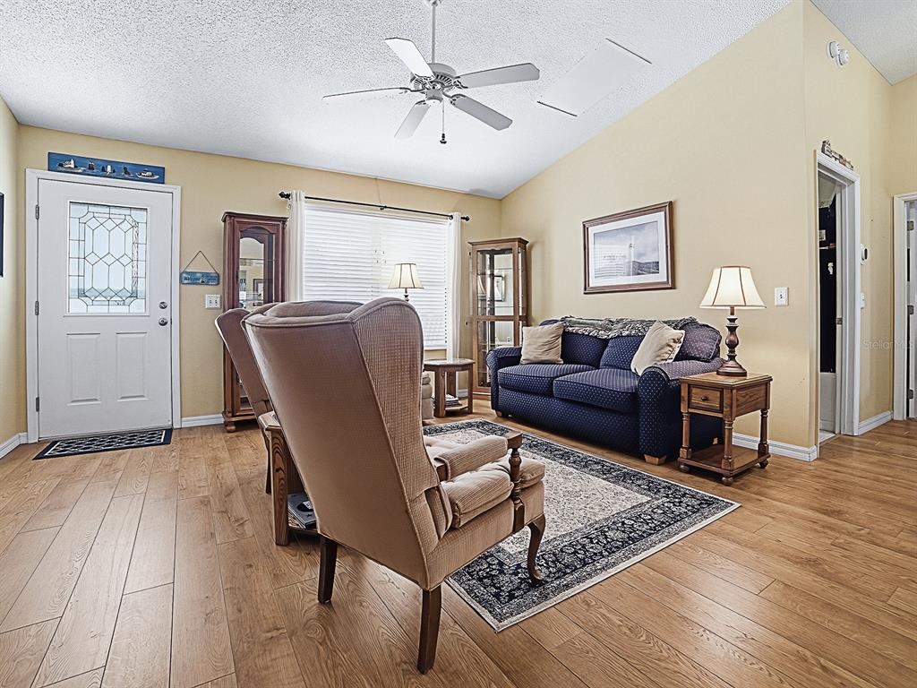 8060 SE 174TH BELHAVEN LOOP, THE VILLAGES, FL — photo 3 of 38