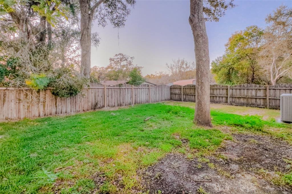 207 TAYLOR BAY LANE, BRANDON, FL — photo 2 of 30