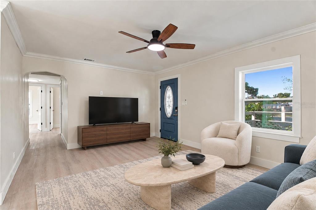 4540 EMERSON AVENUE S, ST PETERSBURG, FL — photo 3 of 34
