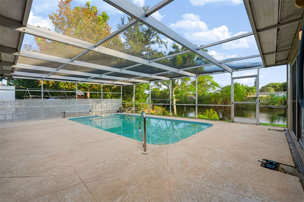 8040 SAYBROOK DRIVE, PORT RICHEY, FL — photo 5 of 34