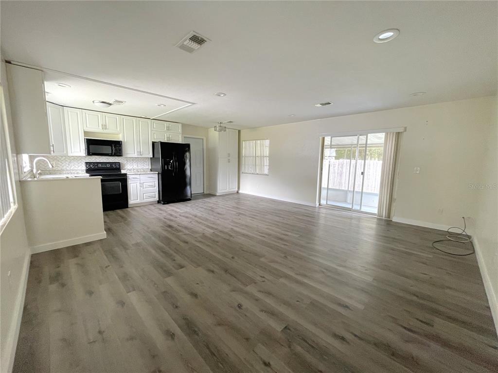 814 SHERWOOD AVENUE, INVERNESS, FL — photo 2 of 10