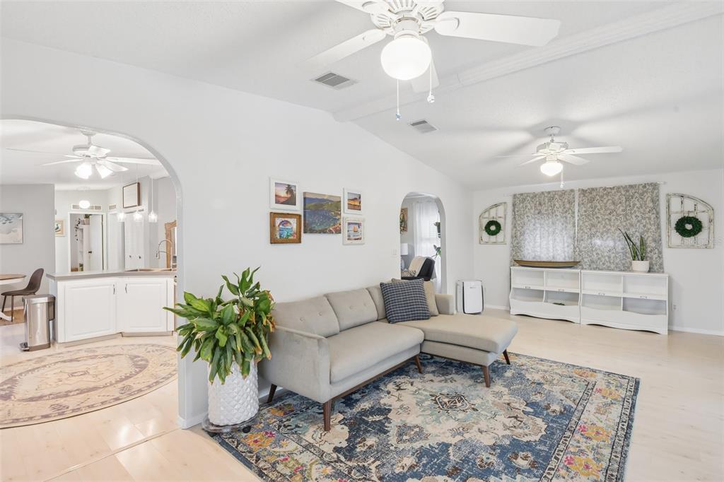 507 RIVER VIEW LANE, TARPON SPRINGS, FL — photo 4 of 42