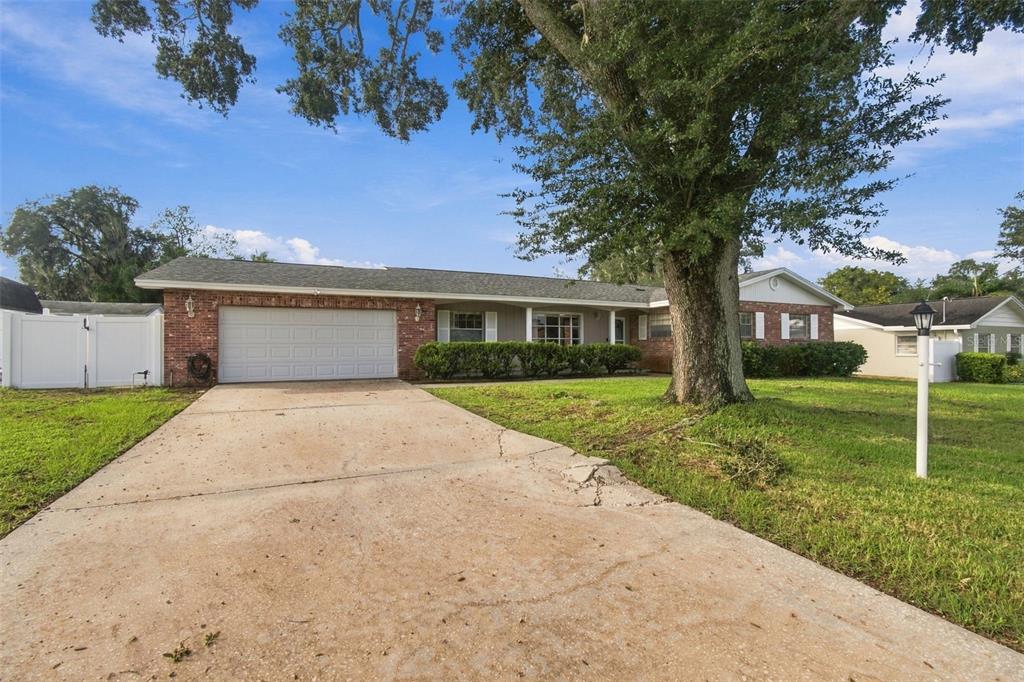 105 ASHBROOK DRIVE, BRANDON, FL — photo 3 of 93