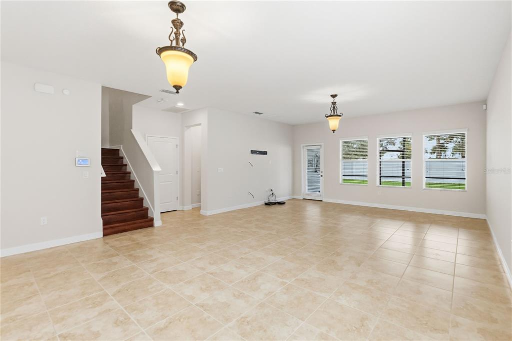 3074 WHITE HORSE COURT, KISSIMMEE, FL — photo 4 of 30