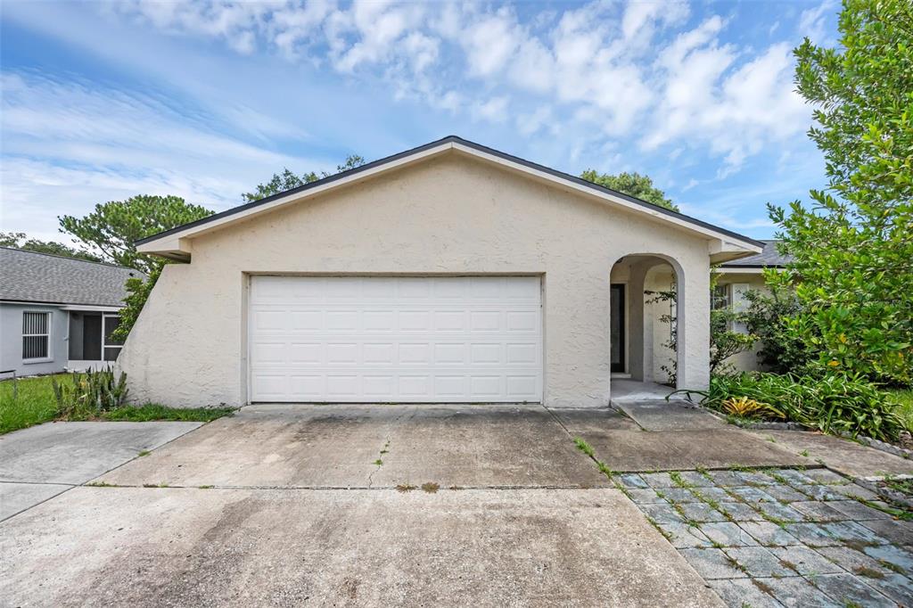 205 LOCH LOW DRIVE