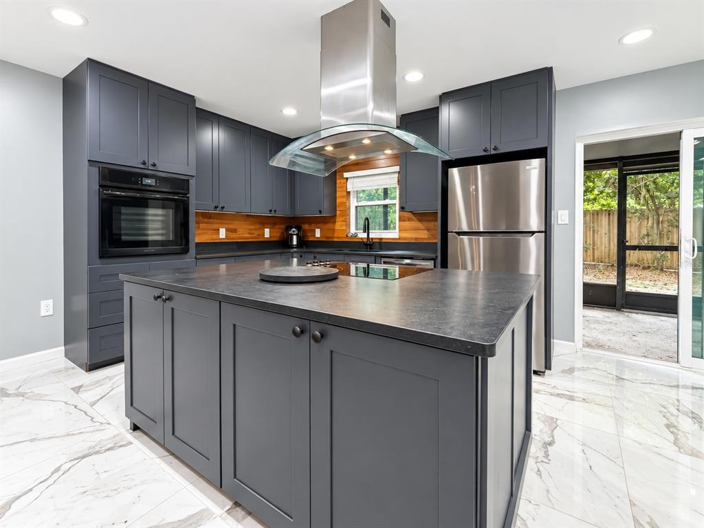 3330 NW 24TH AVENUE, GAINESVILLE, FL — photo 4 of 24