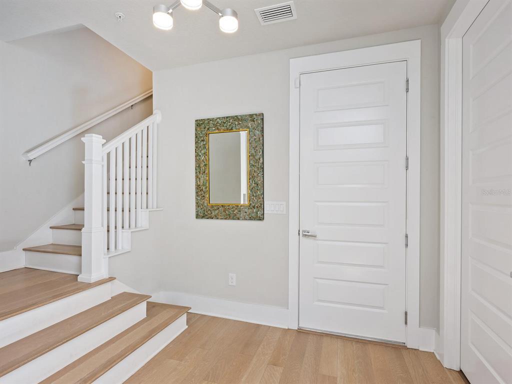 508 LAUREL PARK DRIVE, SARASOTA, FL — photo 5 of 30