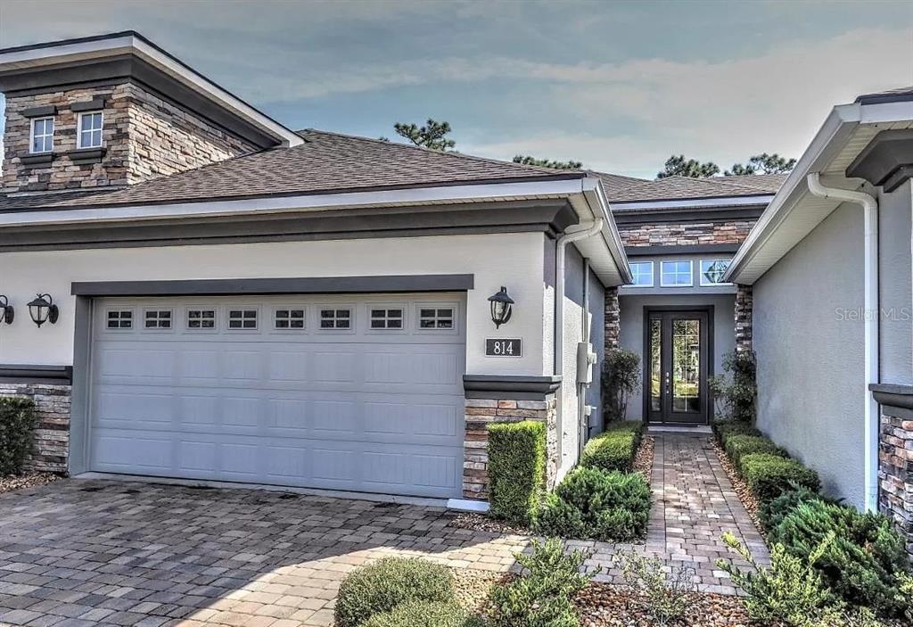 814 ALDENHAM LANE