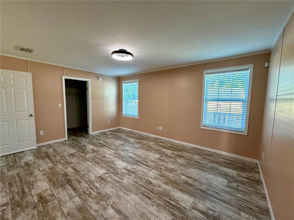 755 RIDGEWOOD RD, WEST PALM BEACH, FL — photo 4 of 26
