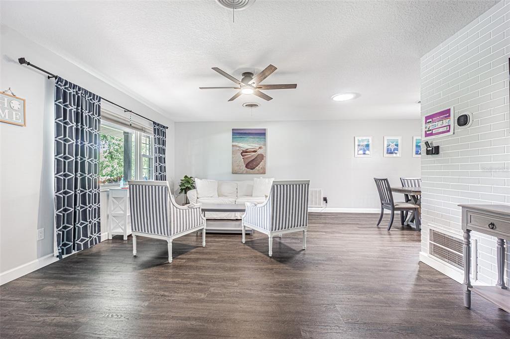 863 BAY BREEZE TERRACE, LARGO, FL — photo 5 of 24