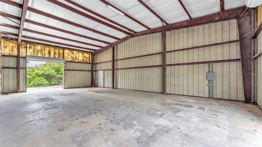 613 SCHOOLHOUSE ROAD, LAKELAND, FL — photo 4 of 8