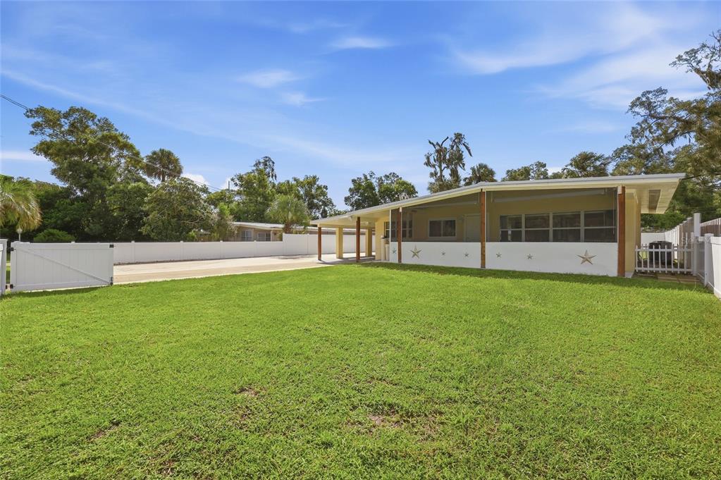 742 TEMPLE AVENUE, ORANGE CITY, FL — photo 3 of 30